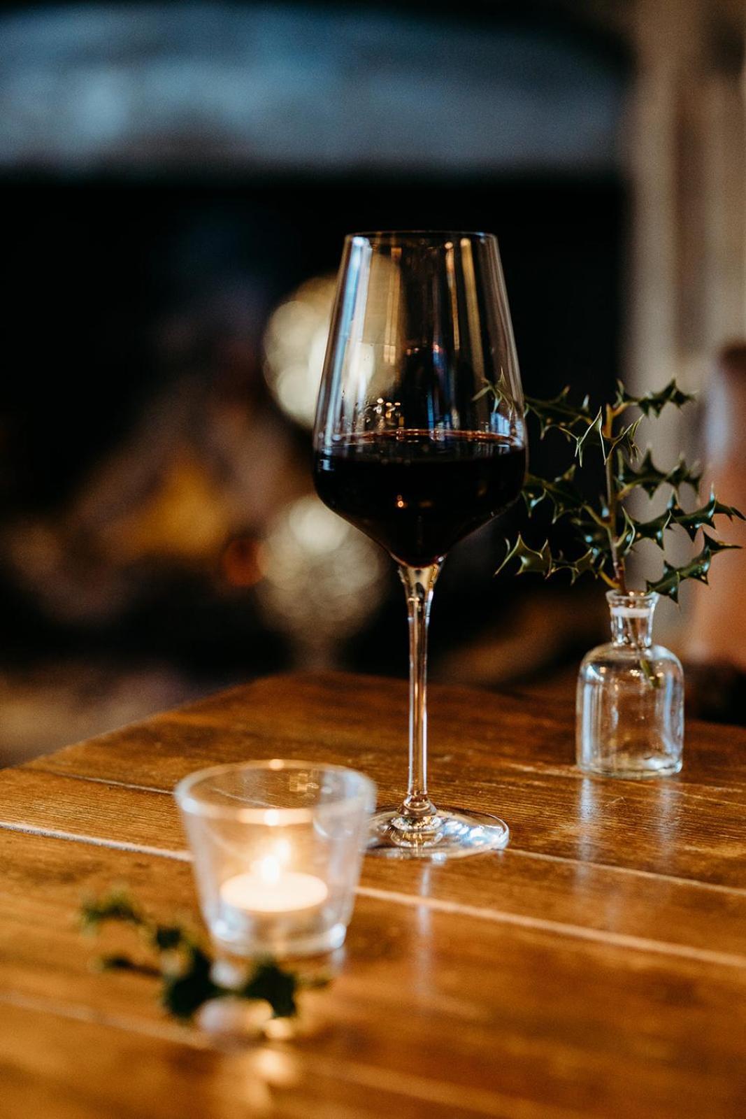 The Crown Inn Chiddingfold Eksteriør bilde