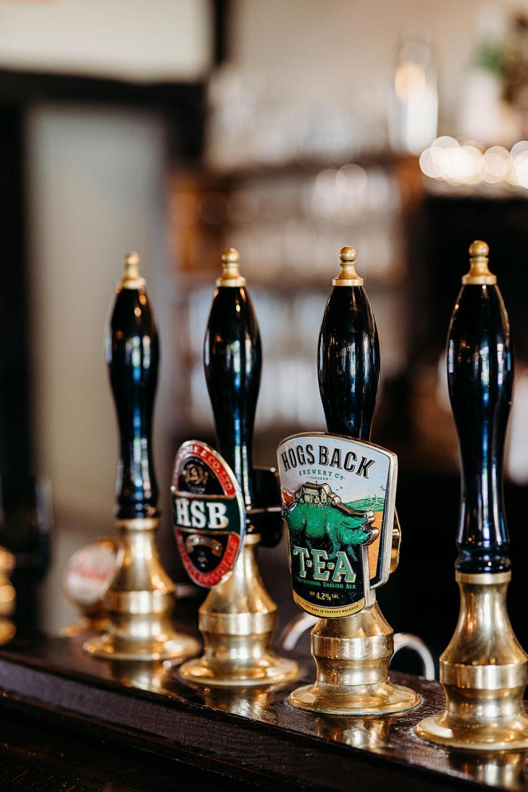 The Crown Inn Chiddingfold Eksteriør bilde