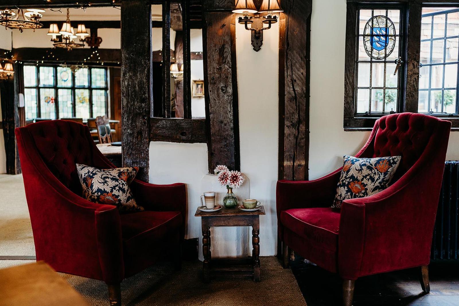 The Crown Inn Chiddingfold Eksteriør bilde