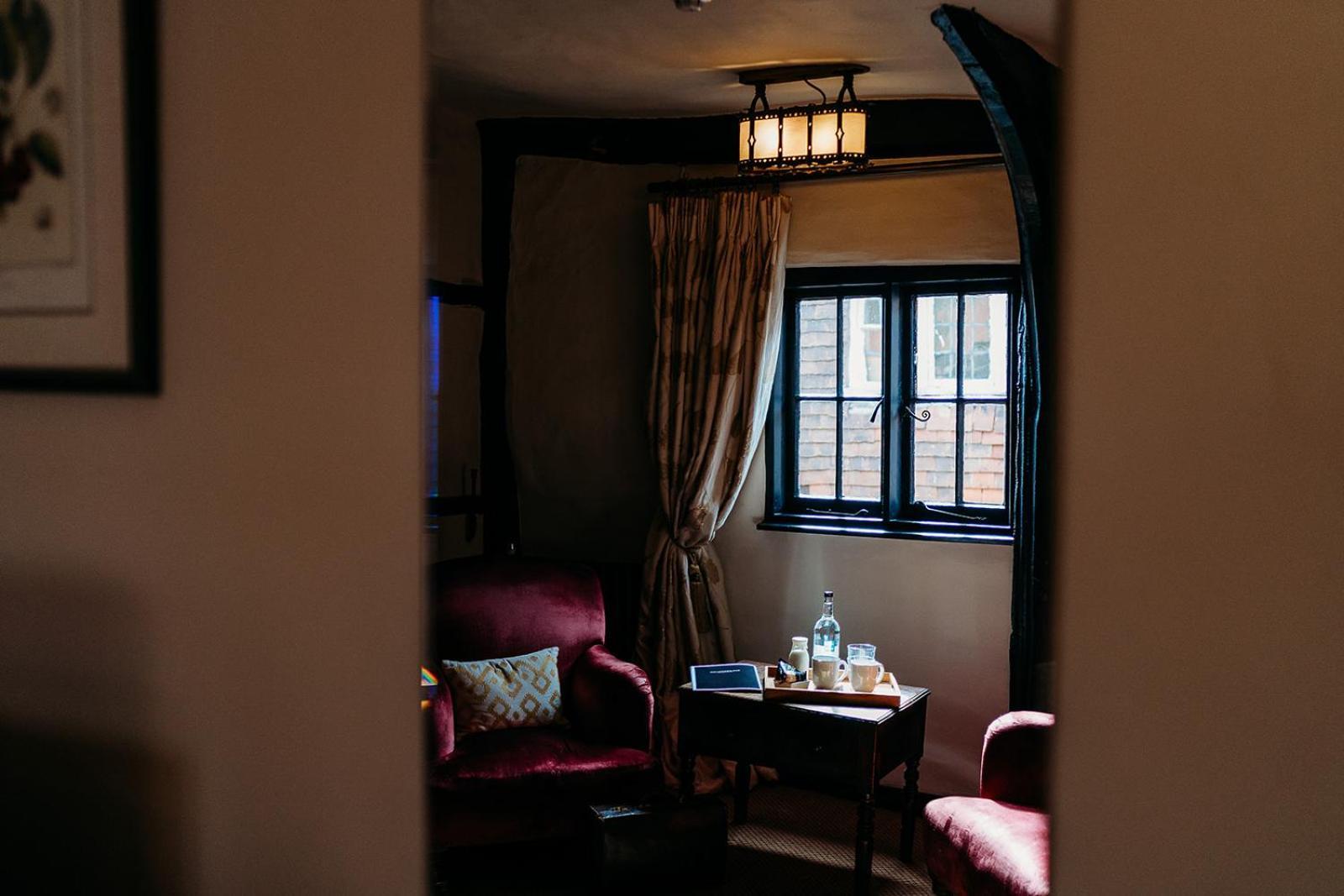 The Crown Inn Chiddingfold Eksteriør bilde