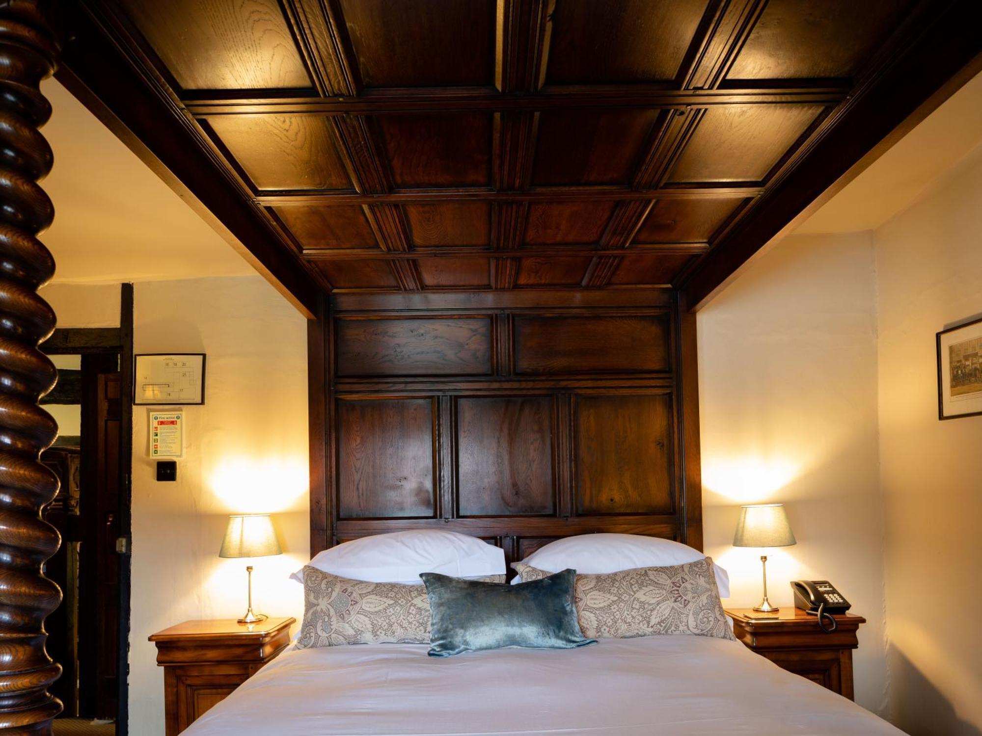 The Crown Inn Chiddingfold Rom bilde