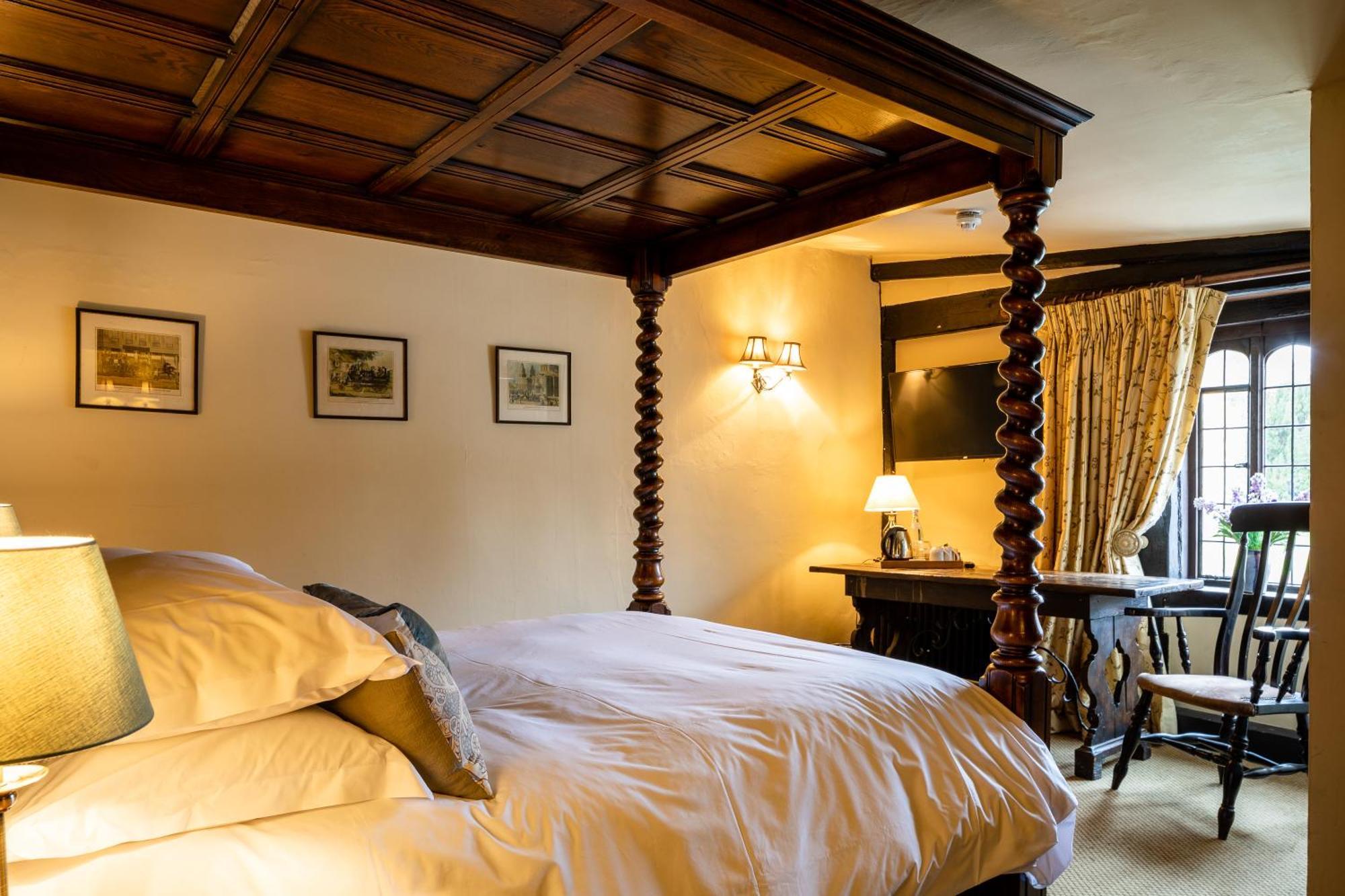The Crown Inn Chiddingfold Rom bilde