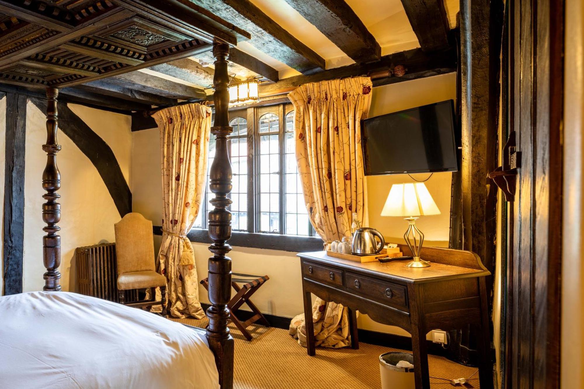 The Crown Inn Chiddingfold Rom bilde