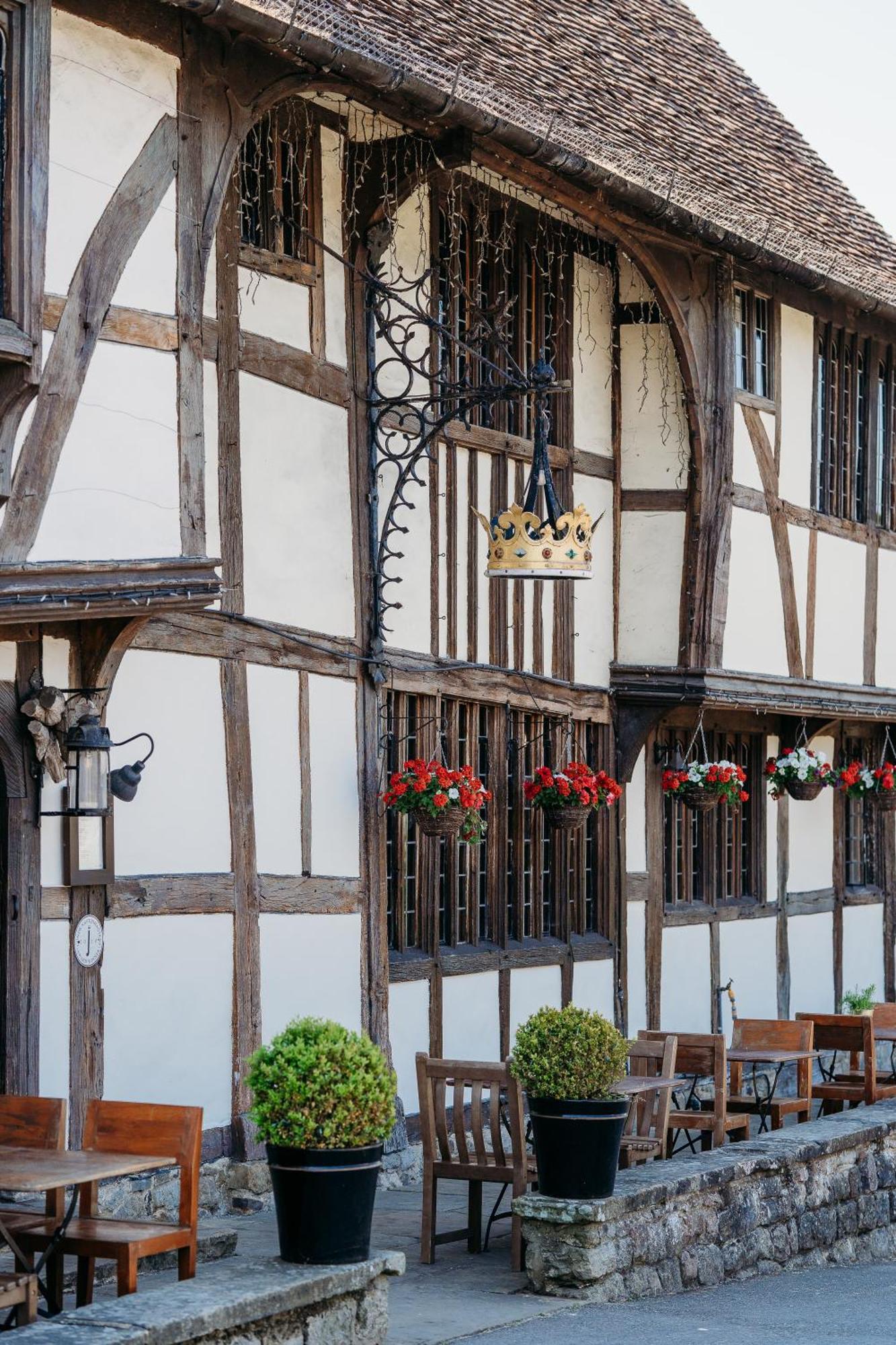 The Crown Inn Chiddingfold Eksteriør bilde
